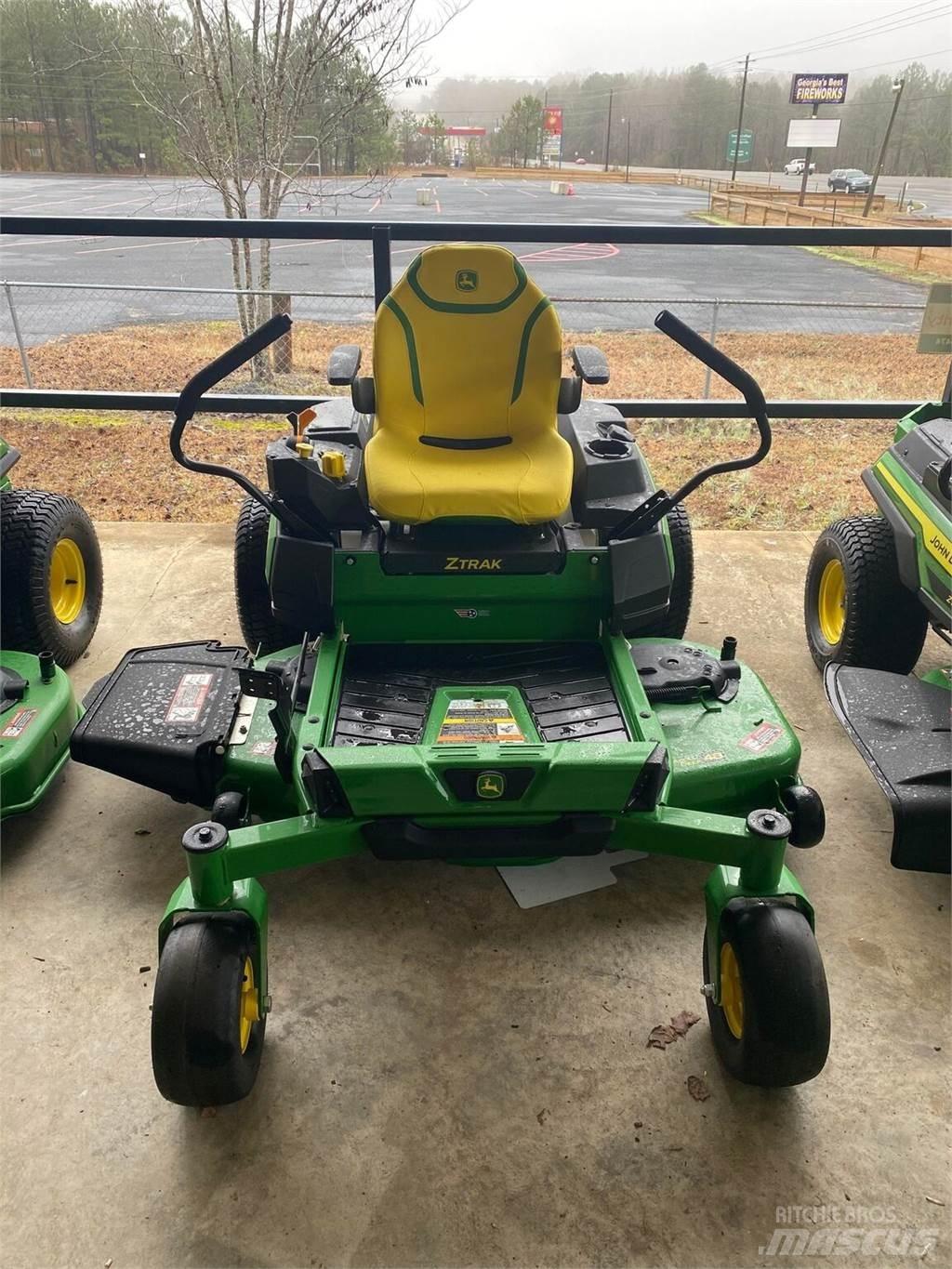 John Deere Z330R Corta-Relvas Zero turn