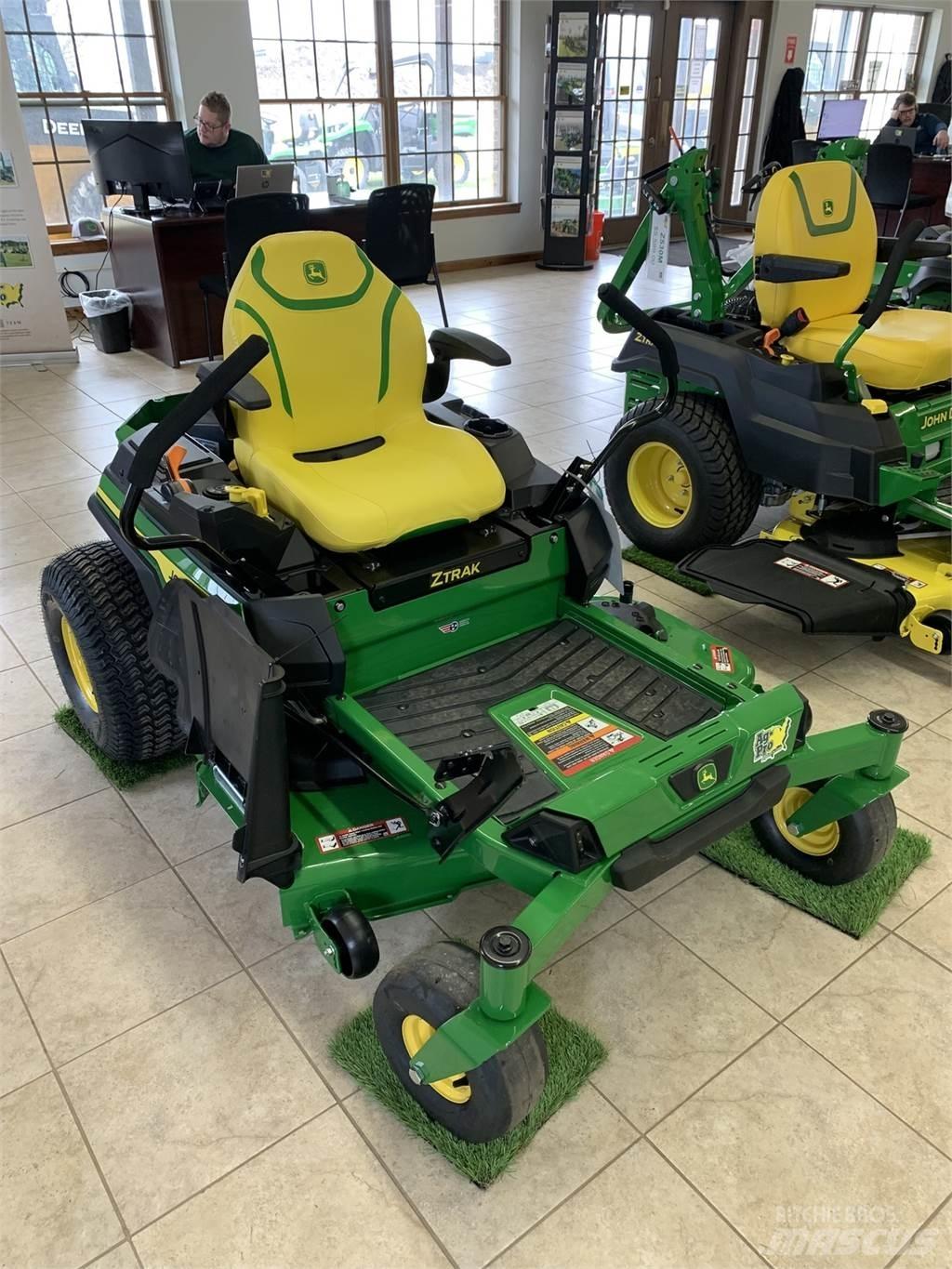 John Deere Z330R Corta-Relvas Zero turn