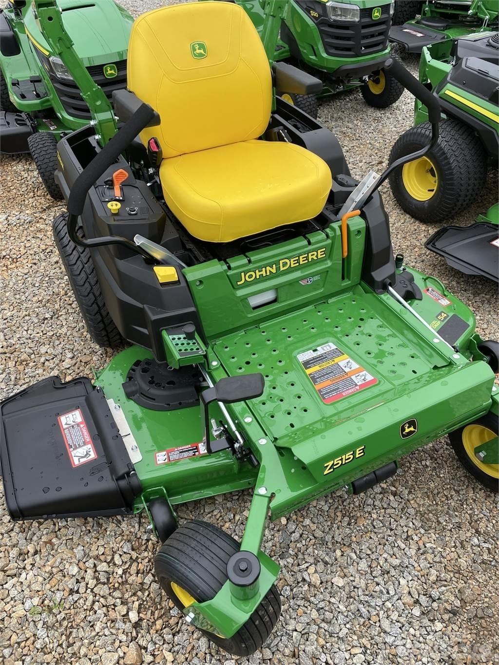 John Deere Z515E Corta-Relvas Zero turn