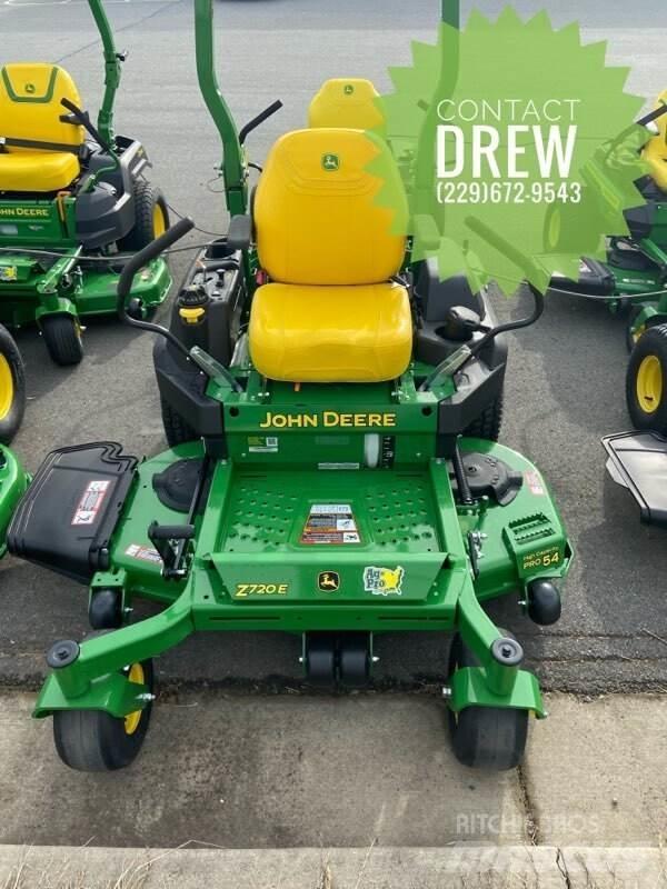 John Deere Z720E Corta-Relvas Zero turn