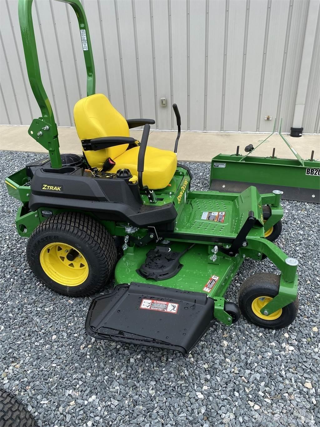 John Deere Z720E Corta-Relvas Zero turn