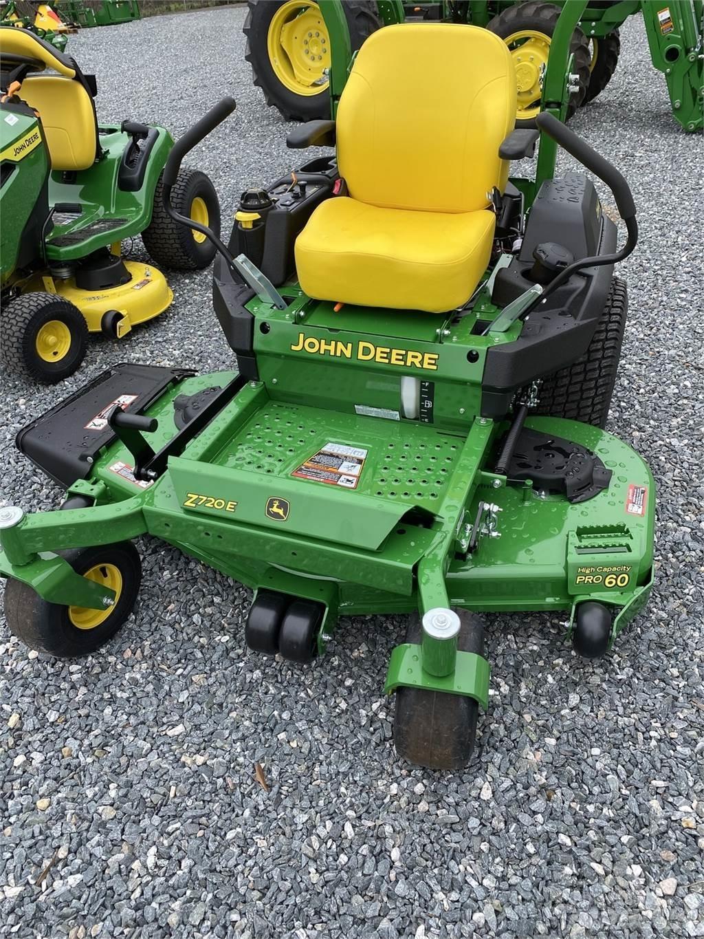 John Deere Z720E Corta-Relvas Zero turn