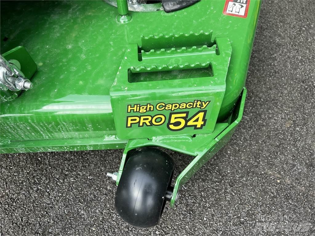 John Deere Z720E Corta-Relvas Zero turn