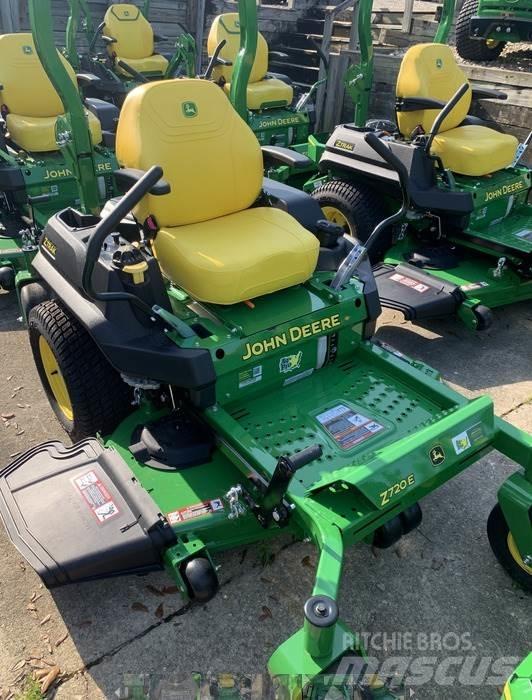 John Deere Z720E Corta-Relvas Zero turn