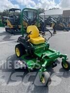 John Deere Z735E Corta-Relvas Zero turn