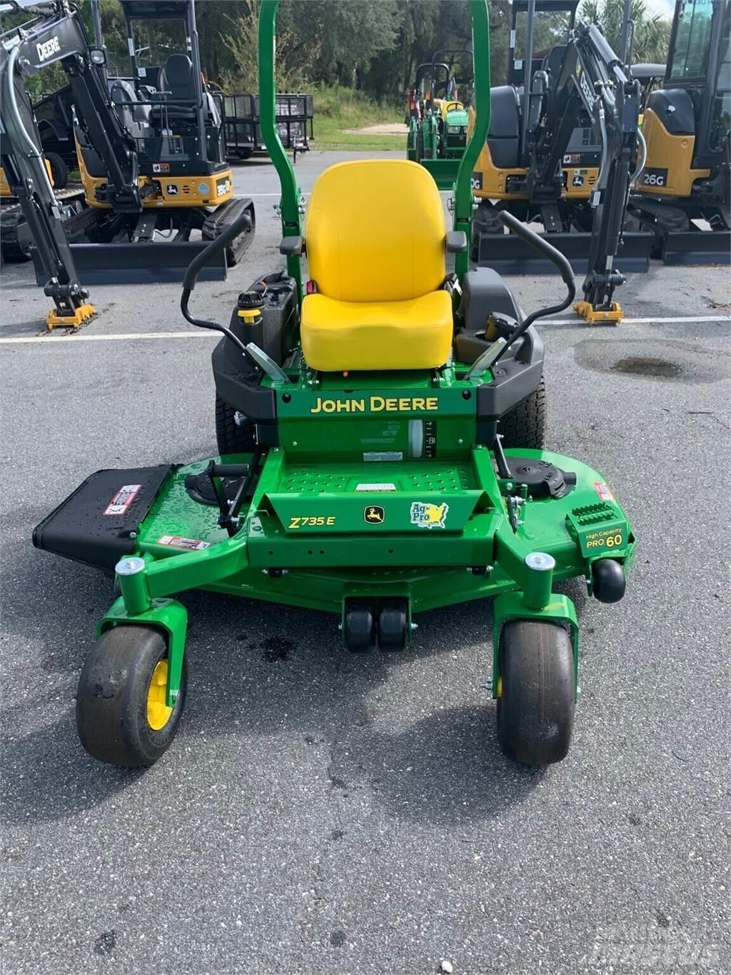 John Deere Z735E Corta-Relvas Zero turn