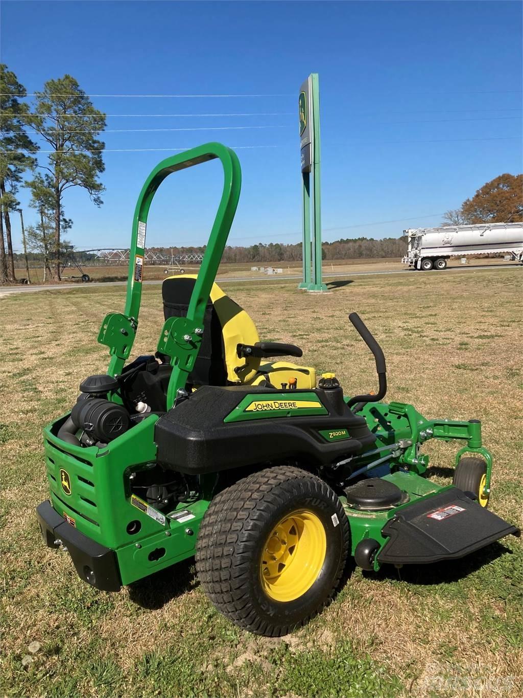 John Deere Z920M Corta-Relvas Zero turn