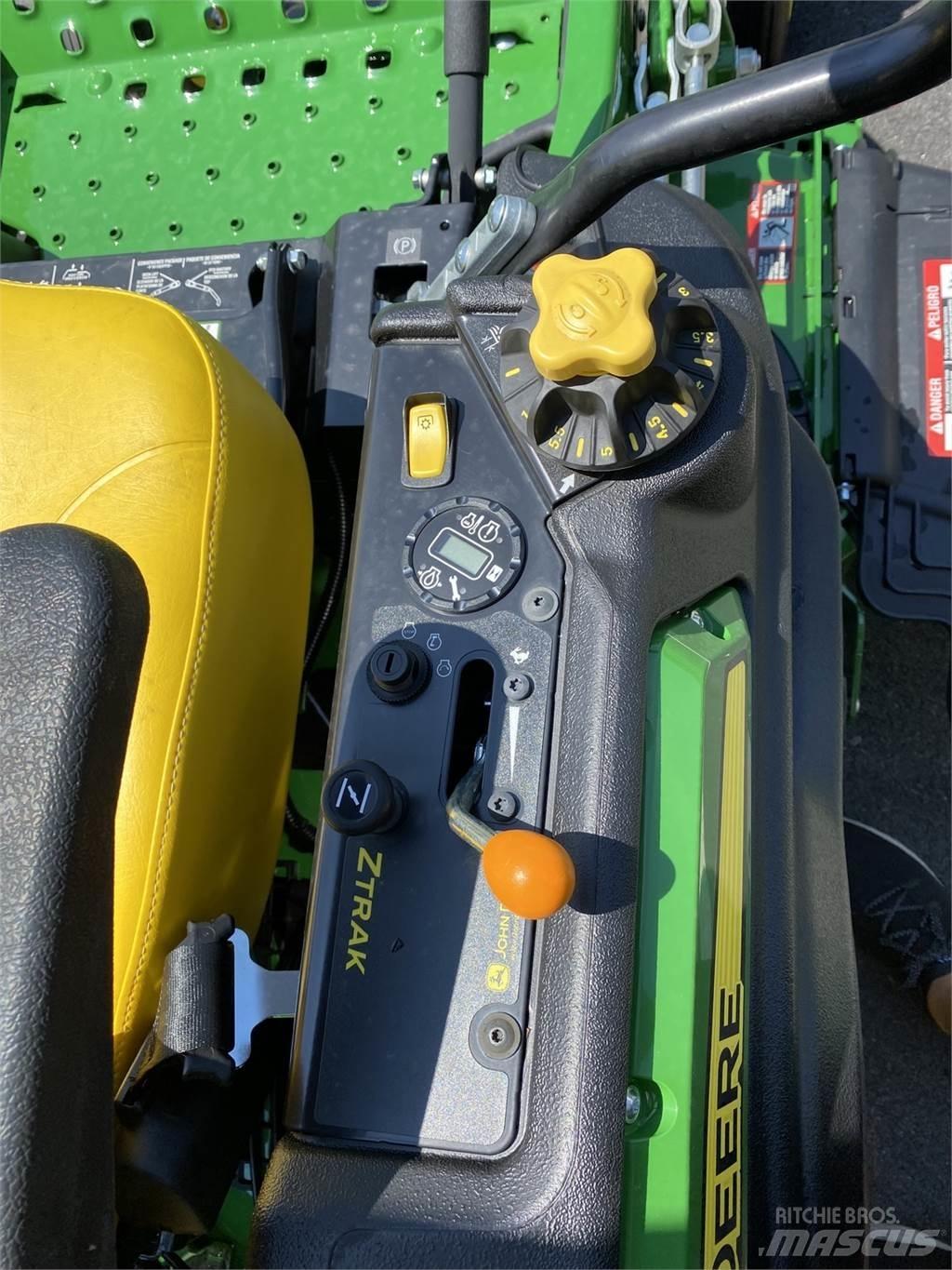 John Deere Z920M Corta-Relvas Zero turn