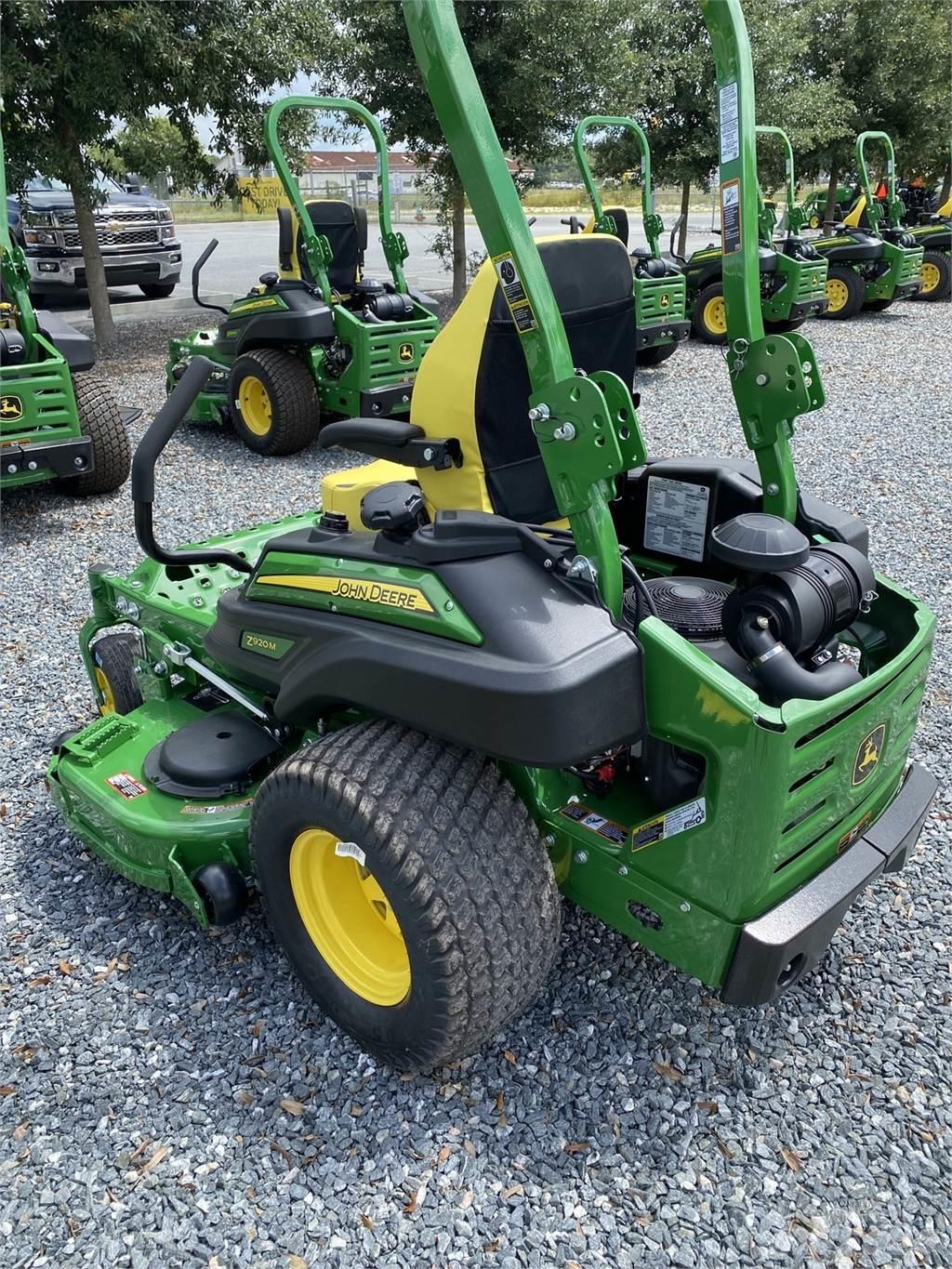 John Deere Z920M Corta-Relvas Zero turn