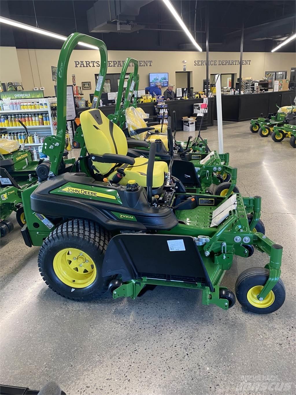 John Deere Z930M Corta-Relvas Zero turn