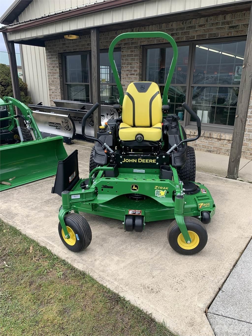 John Deere Z930M Corta-Relvas Zero turn