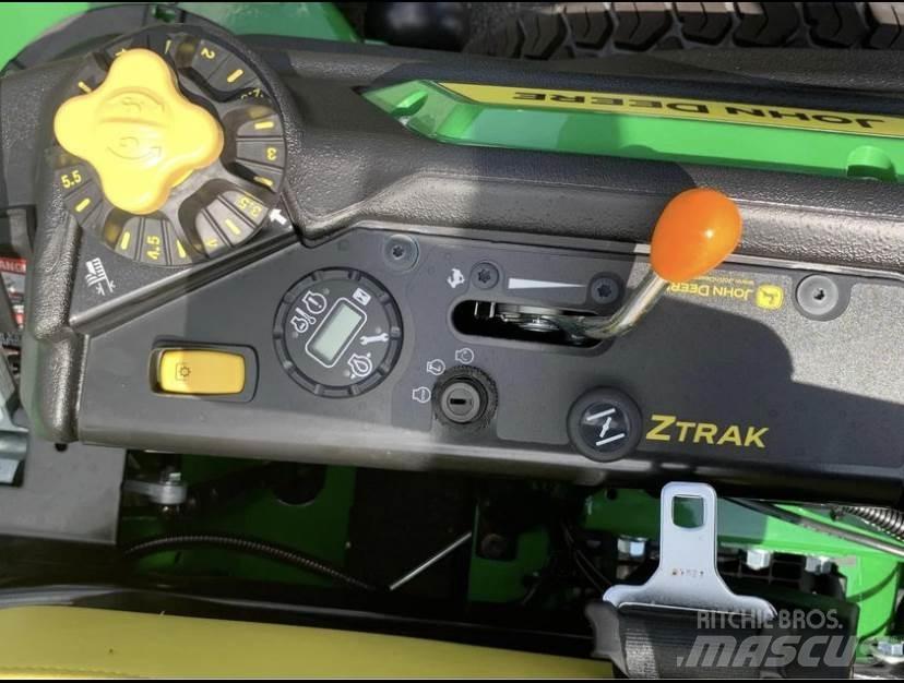 John Deere Z930M Corta-Relvas Zero turn