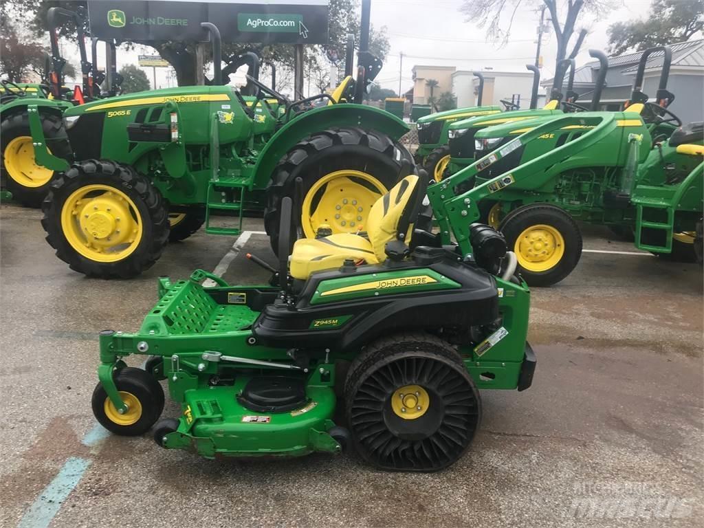 John Deere Z945M Corta-Relvas Zero turn