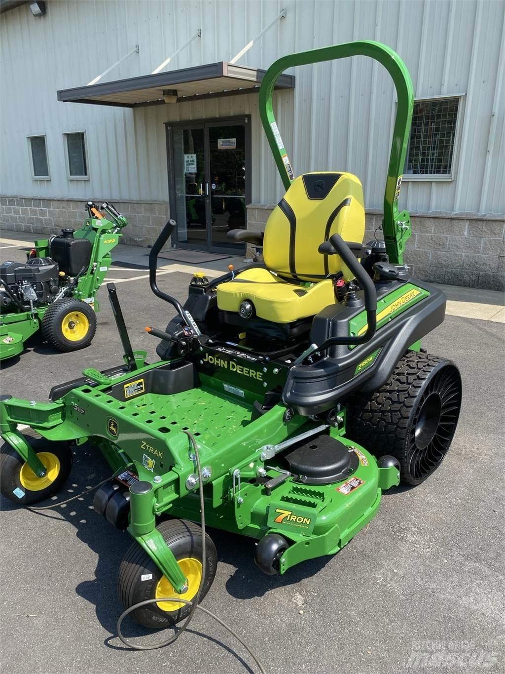 John Deere Z950M Corta-Relvas Zero turn