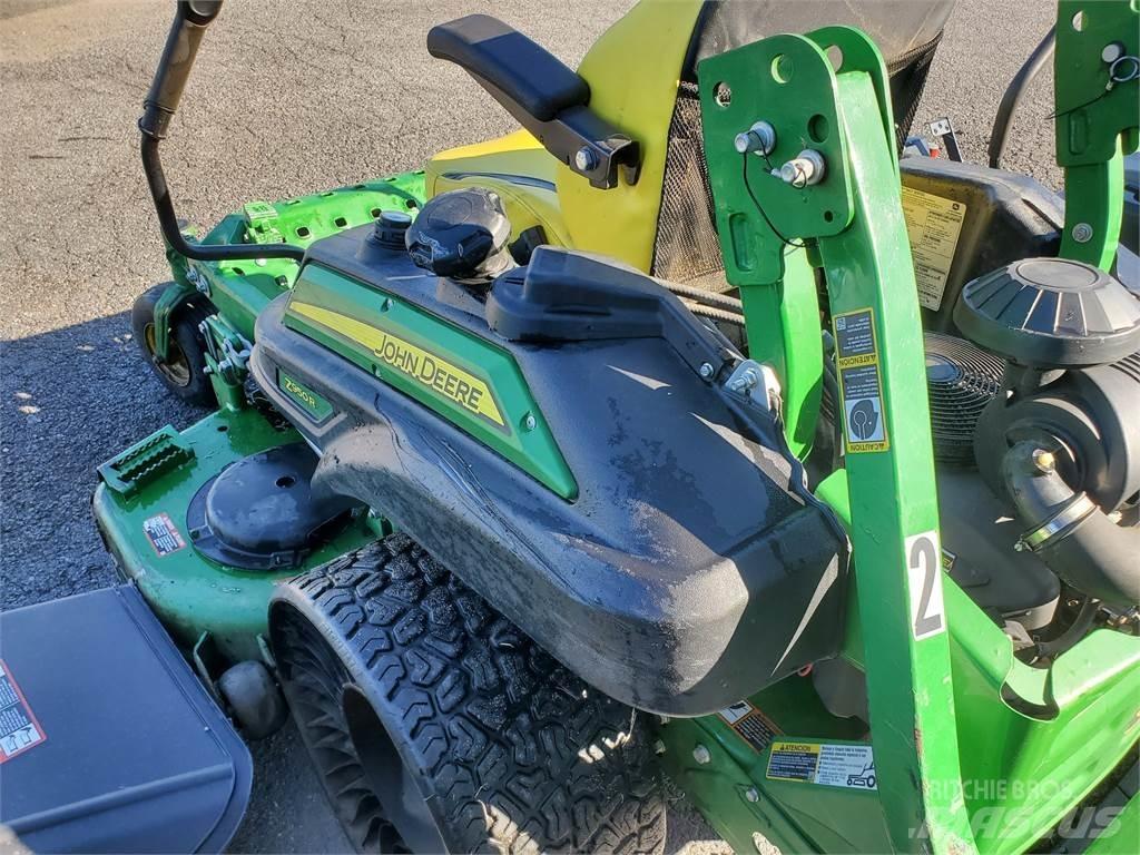 John Deere Z950R Corta-Relvas Zero turn
