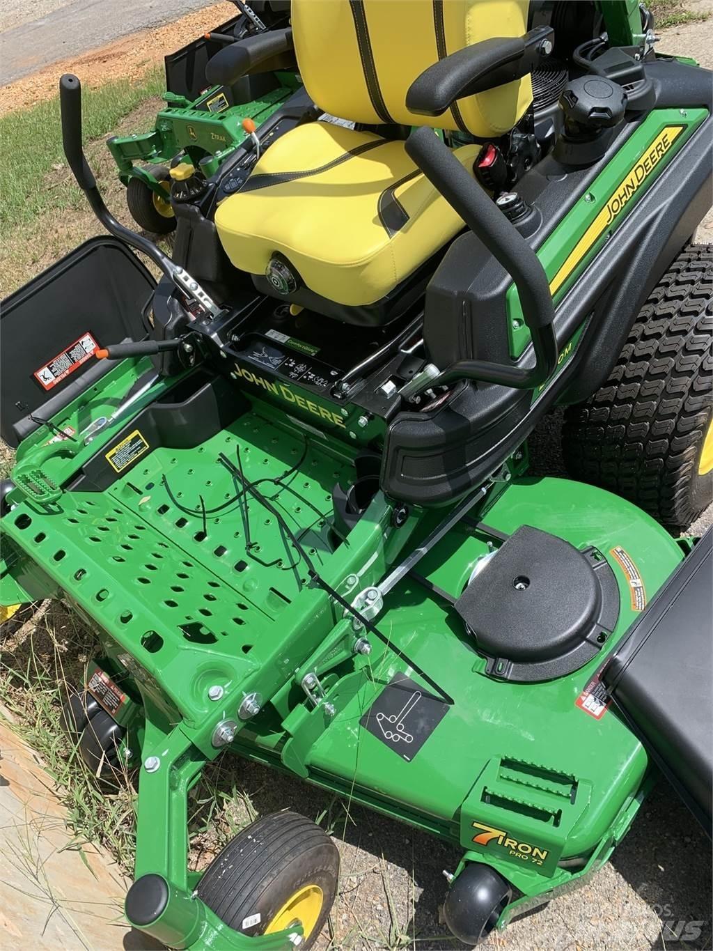 John Deere Z960M Corta-Relvas Zero turn