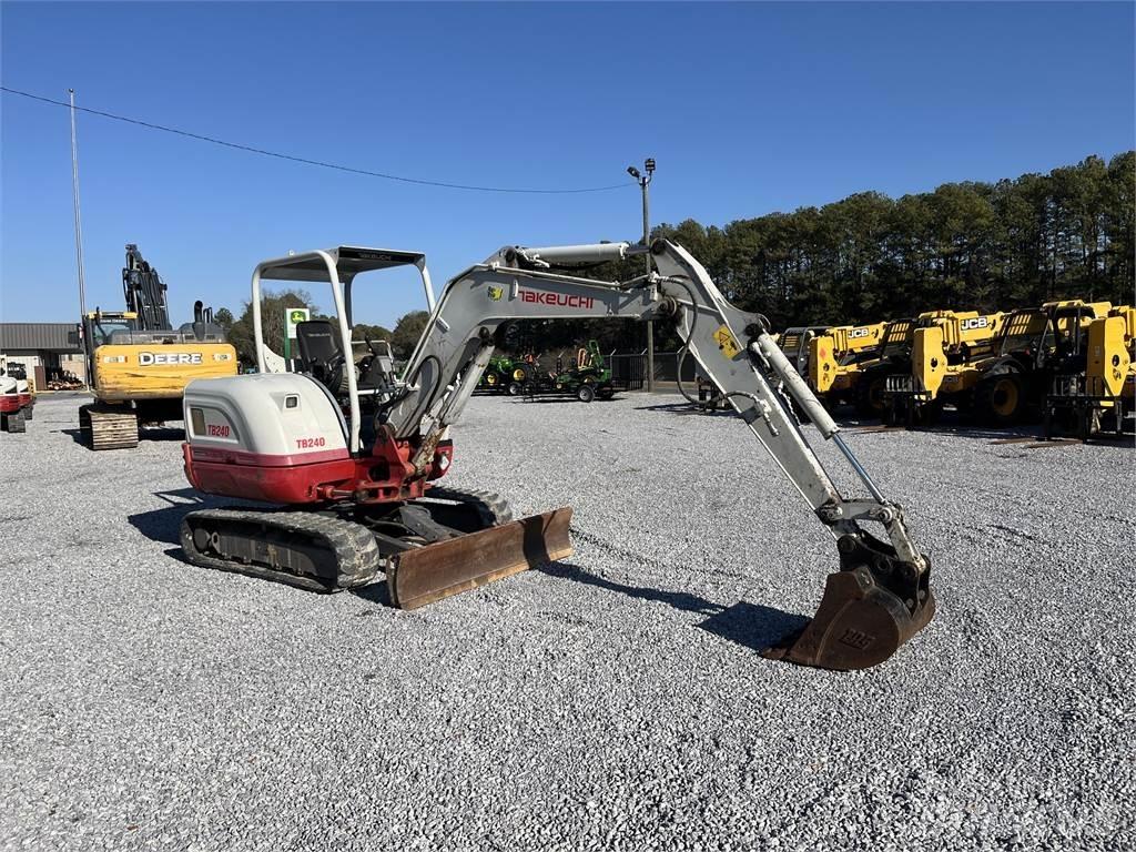 Takeuchi TB240 Mini Escavadoras <7t