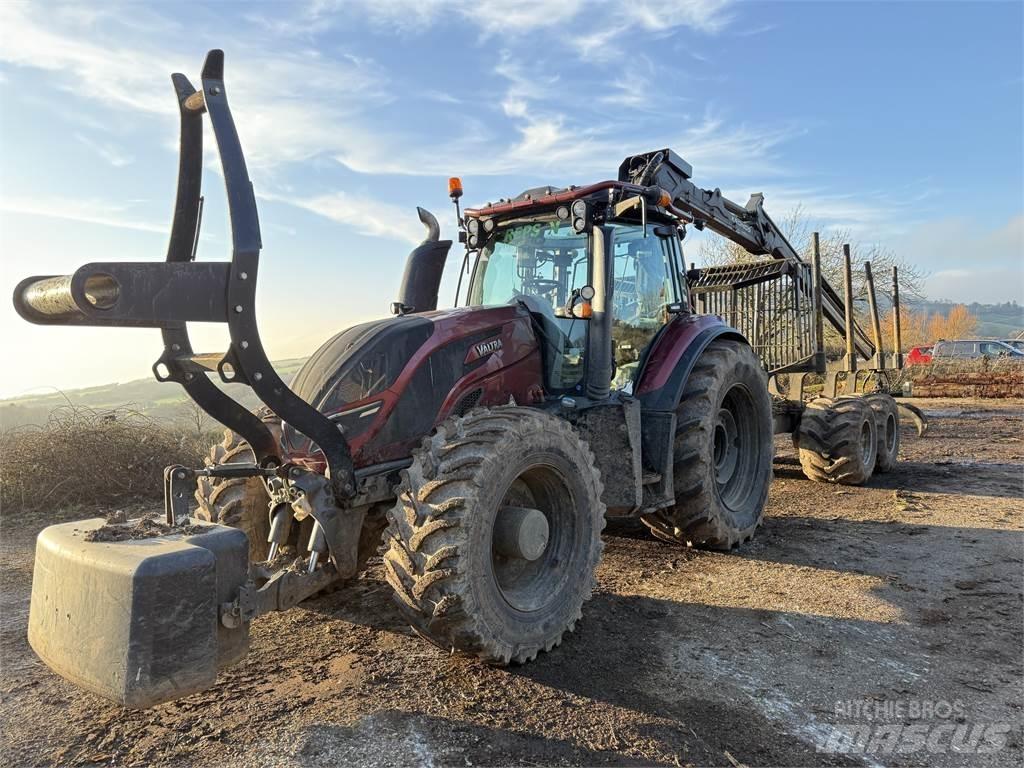 Valtra T174 Forwarders florestais