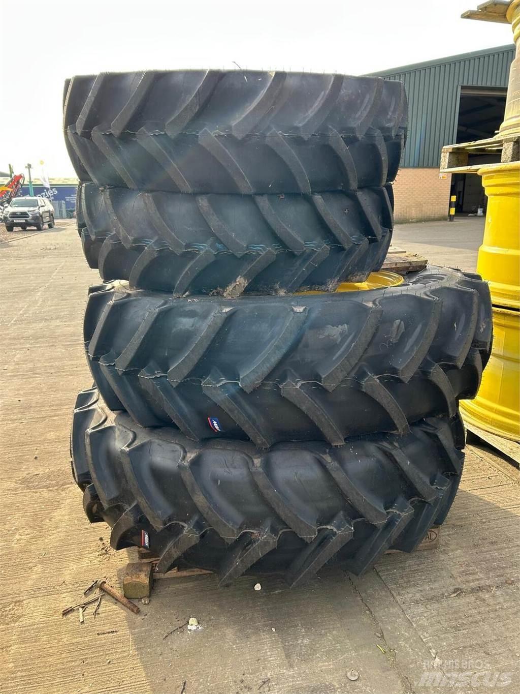  Wheels & tyres Pneus Agrícolas