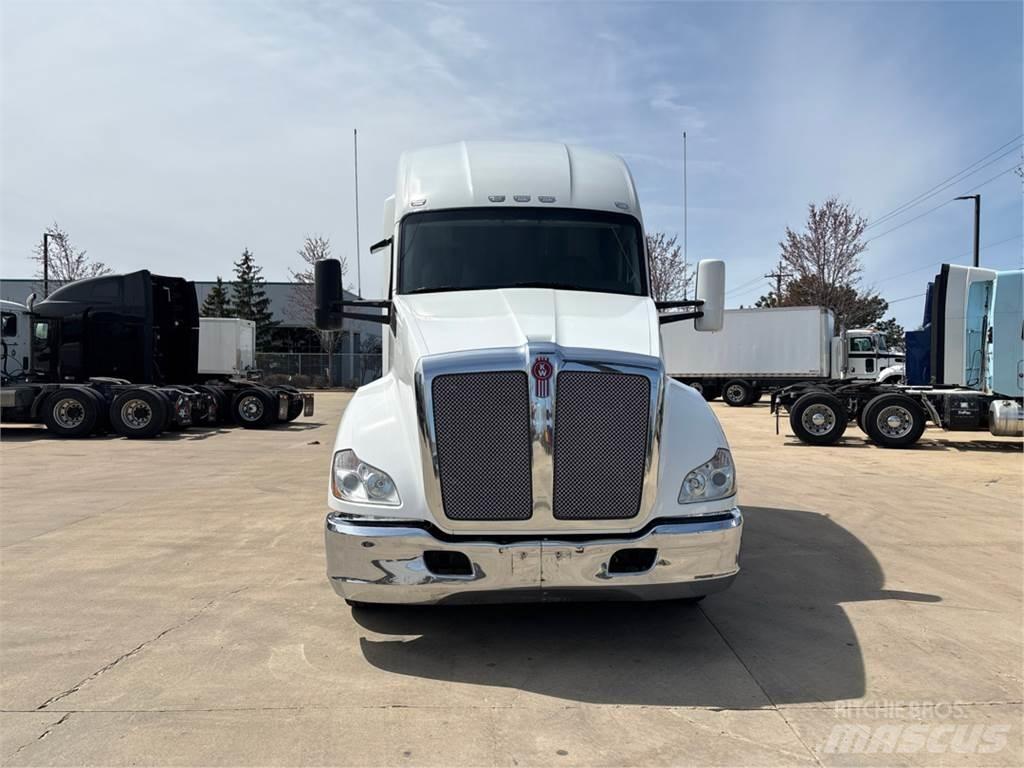 Kenworth T680 Tractores (camiões)