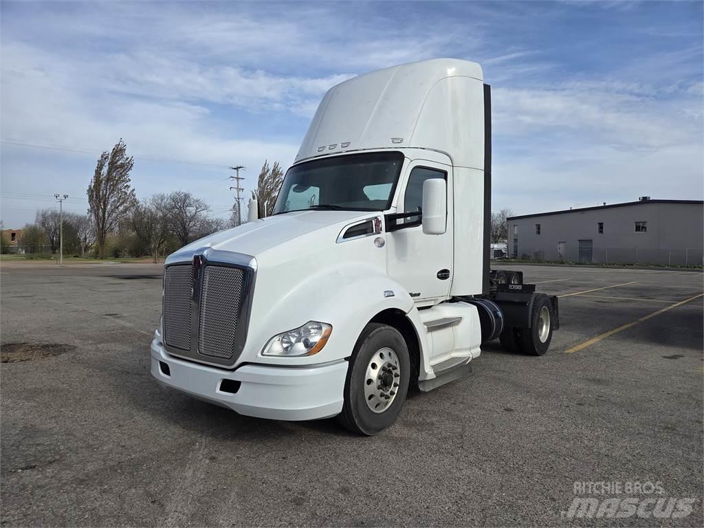 Kenworth T680 Tractores (camiões)