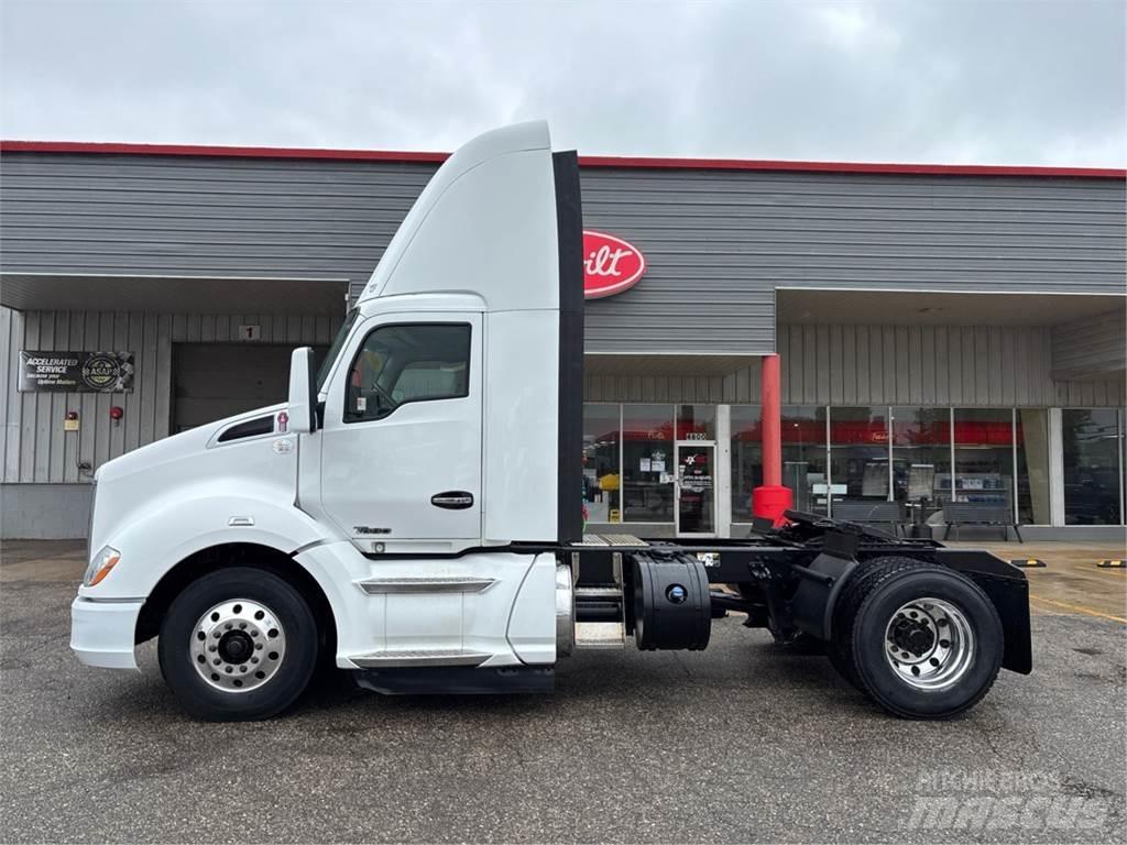 Kenworth T680 Tractores (camiões)