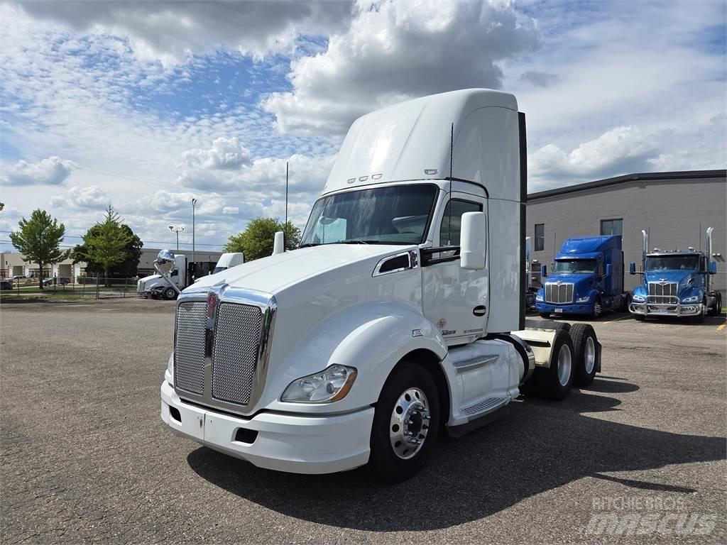 Kenworth T680 Tractores (camiões)