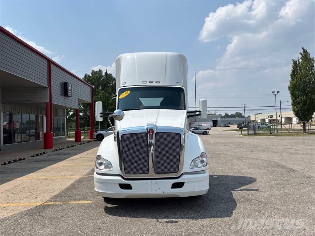 Kenworth T680 Tractores (camiões)