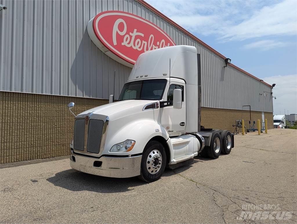 Kenworth T680 Tractores (camiões)