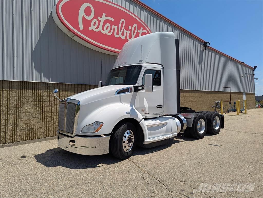 Kenworth T680 Tractores (camiões)