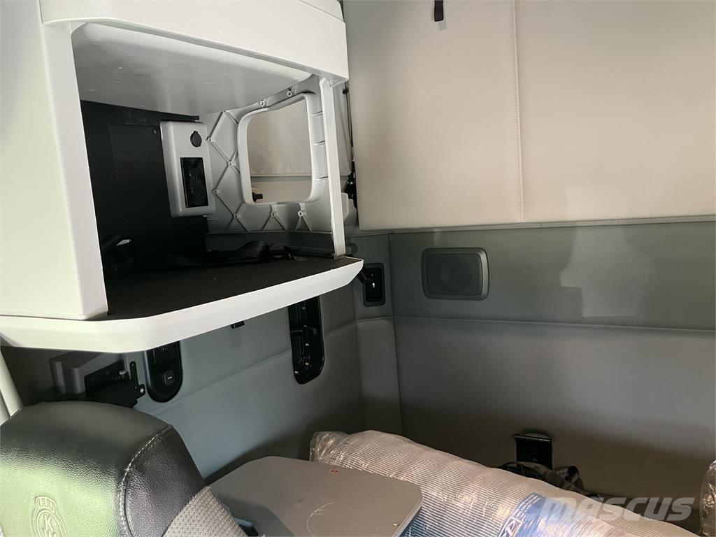 Kenworth T680 Outros Camiões