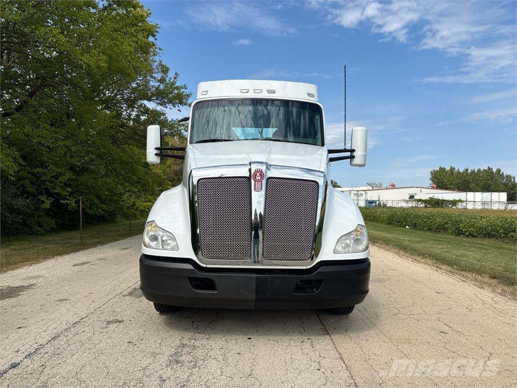 Kenworth T680 Outros Camiões