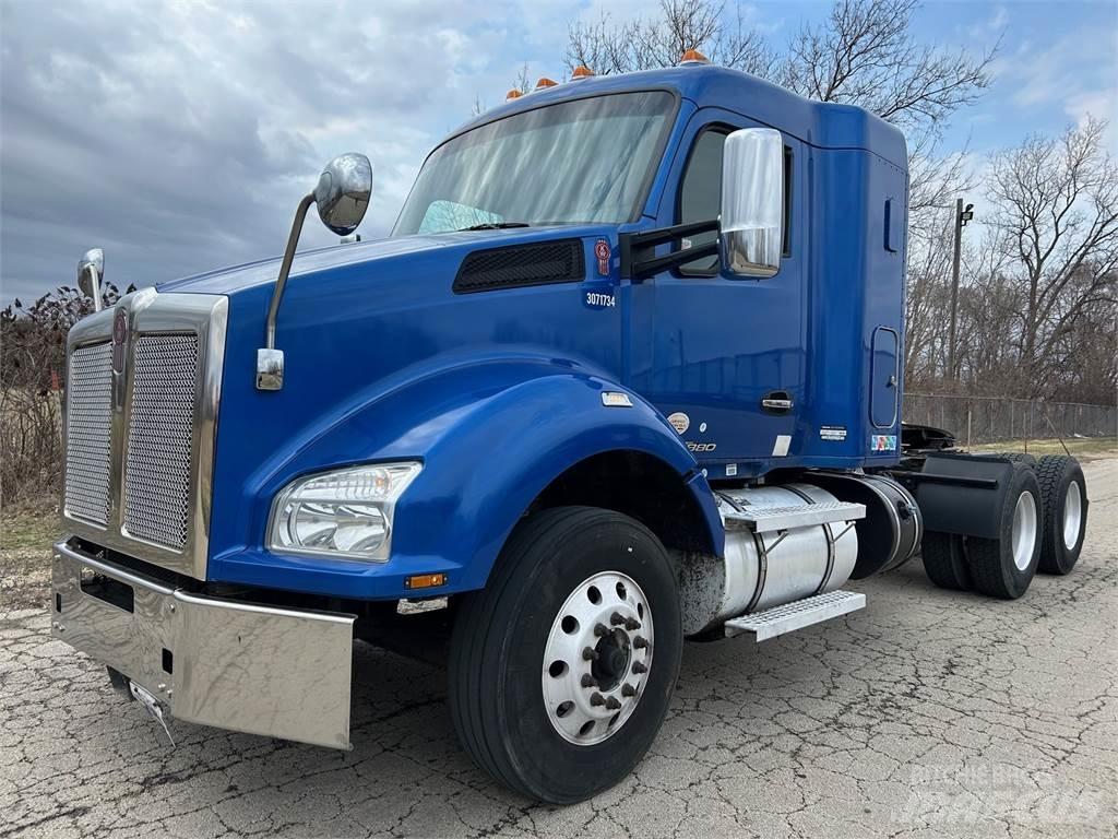 Kenworth T880 Tractores (camiões)