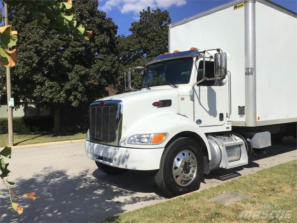 Peterbilt 337 Camiões de caixa fechada