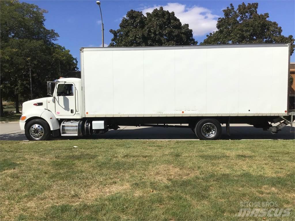 Peterbilt 337 Camiões de caixa fechada