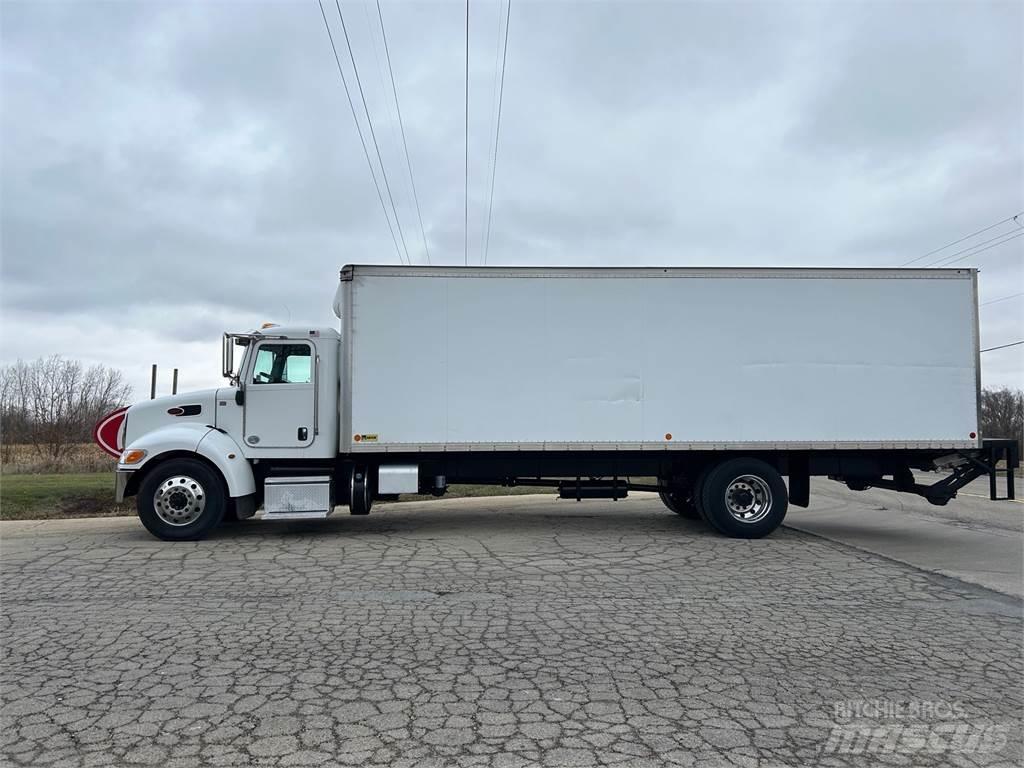 Peterbilt 337 Camiões de caixa fechada