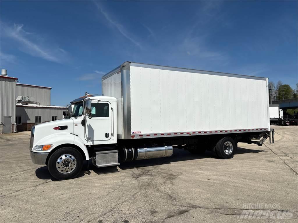 Peterbilt 337 Camiões de caixa fechada