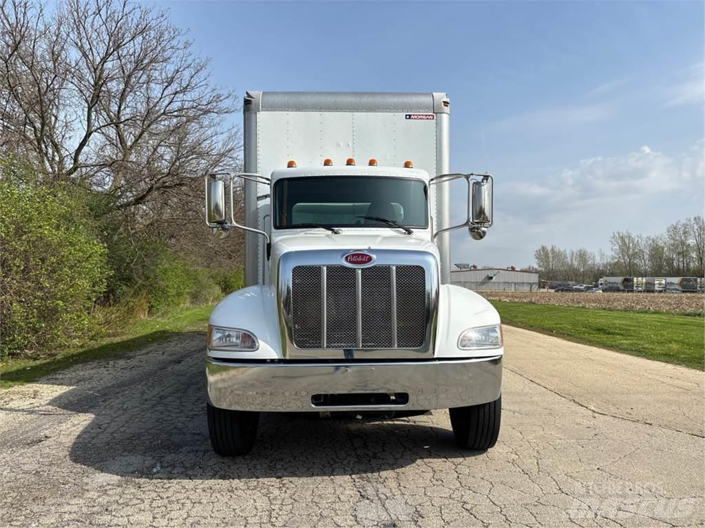 Peterbilt 337 Camiões de caixa fechada