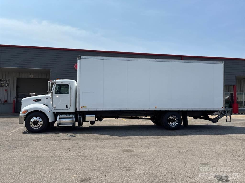 Peterbilt 337 Camiões de caixa fechada