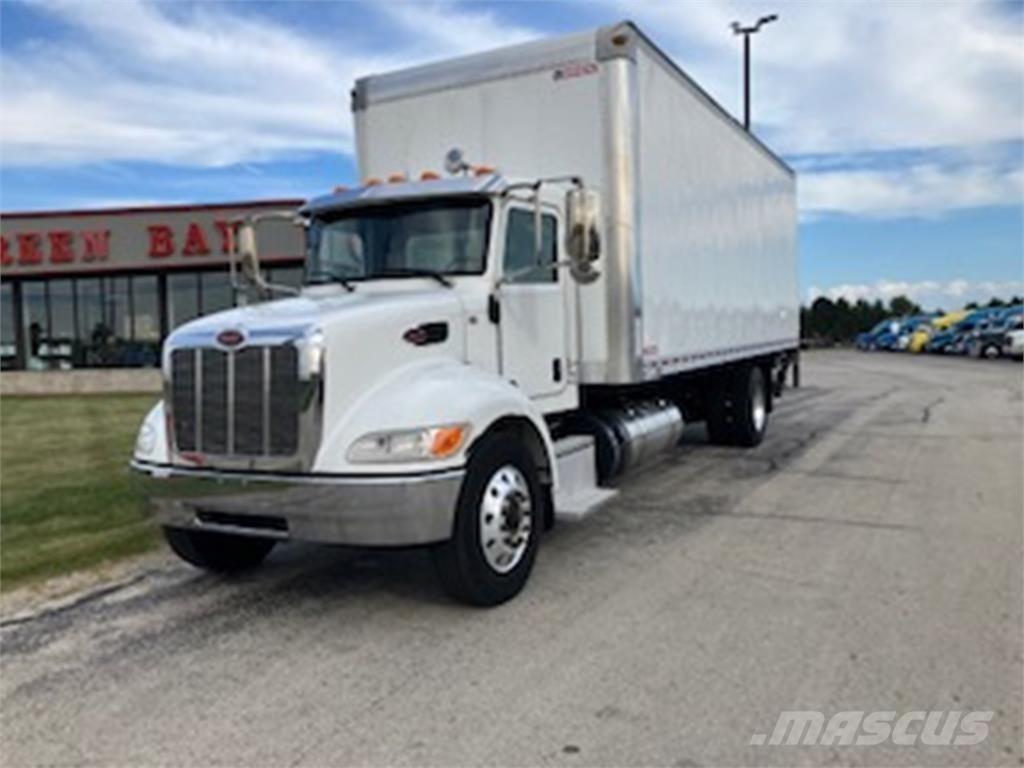 Peterbilt 337 Camiões de caixa fechada