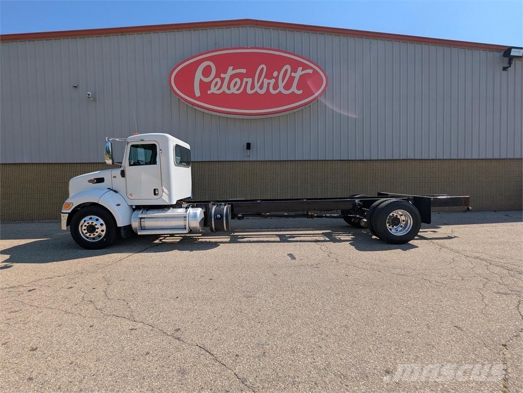 Peterbilt 337 Outros Camiões