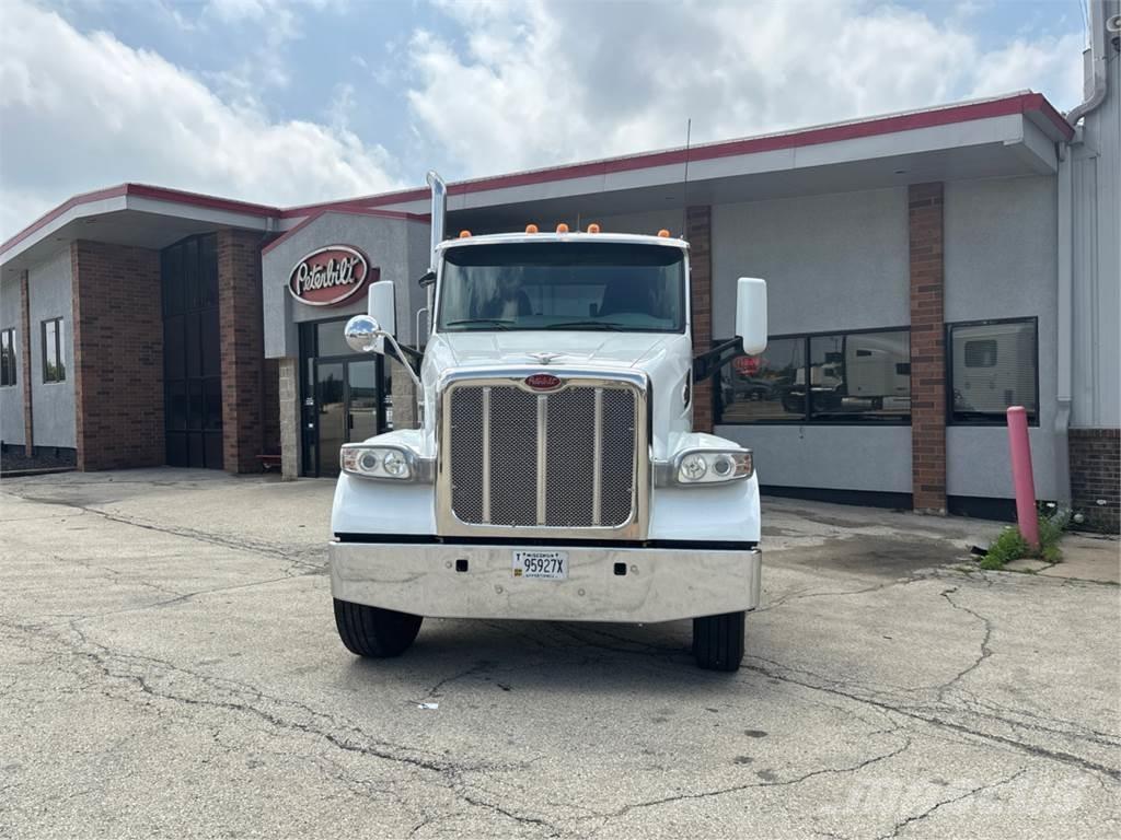 Peterbilt 567 Tractores (camiões)
