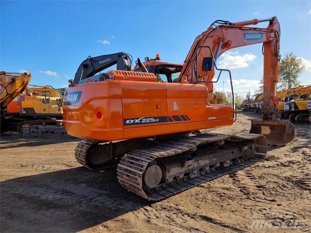 Doosan DX 225LC-3 Escavadoras de rastos