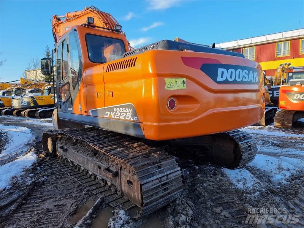 Doosan DX225LC Escavadoras de rastos