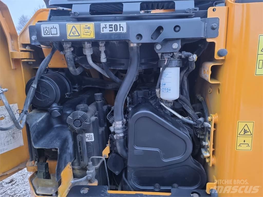 JCB 135HD Carregadoras de direcção deslizante