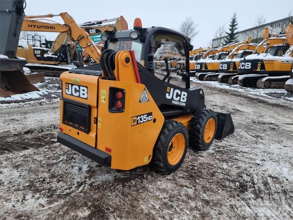 JCB 135HD Carregadoras de direcção deslizante