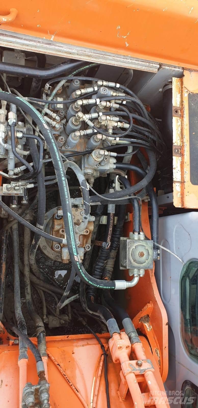 Kobelco E215LC Escavadoras de rastos