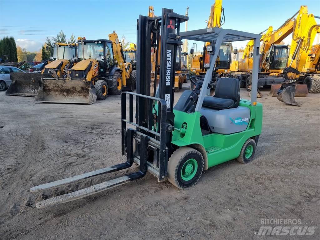 Mitsubishi FG18CAP Empilhadores Diesel