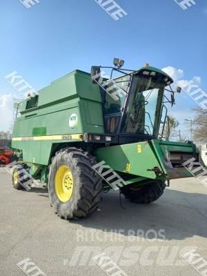 John Deere 2256 2WD Ceifeiras debulhadoras