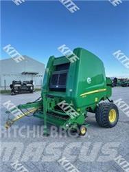 John Deere 854 Enfardadeira de rolos